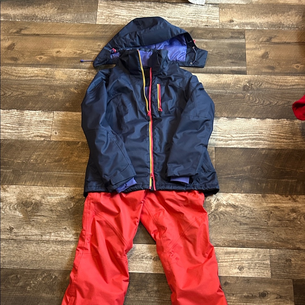Women's Navy and Red Ski Jacket set